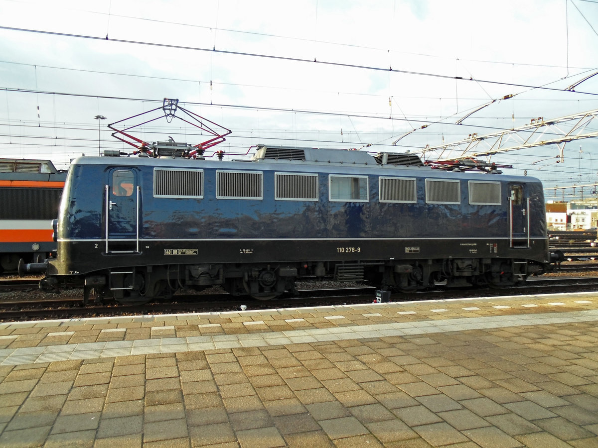 CentralBahn 110 278 stands at Venlo on 21 December 2019.