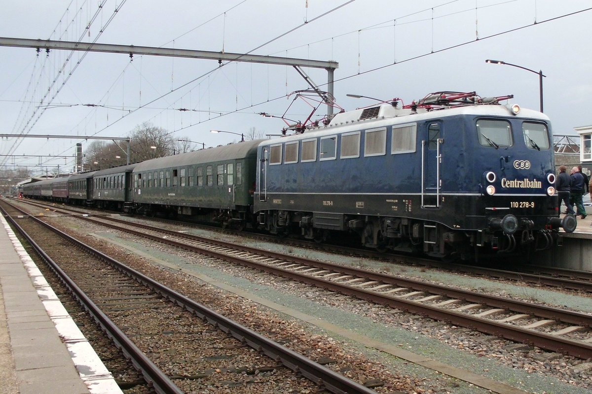 CentralBahn 110 278 stands with an extra train at Venlo on 21 December 2019.