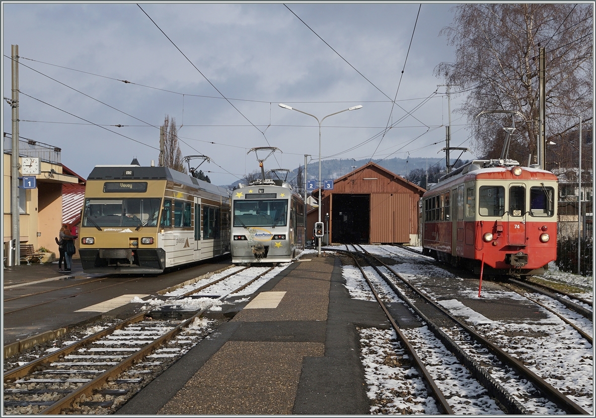 CEV GTW Be 2/6 7003, Beh 2/4 72 and BDeh 2/4 74 in Blonay.
06.03.2016