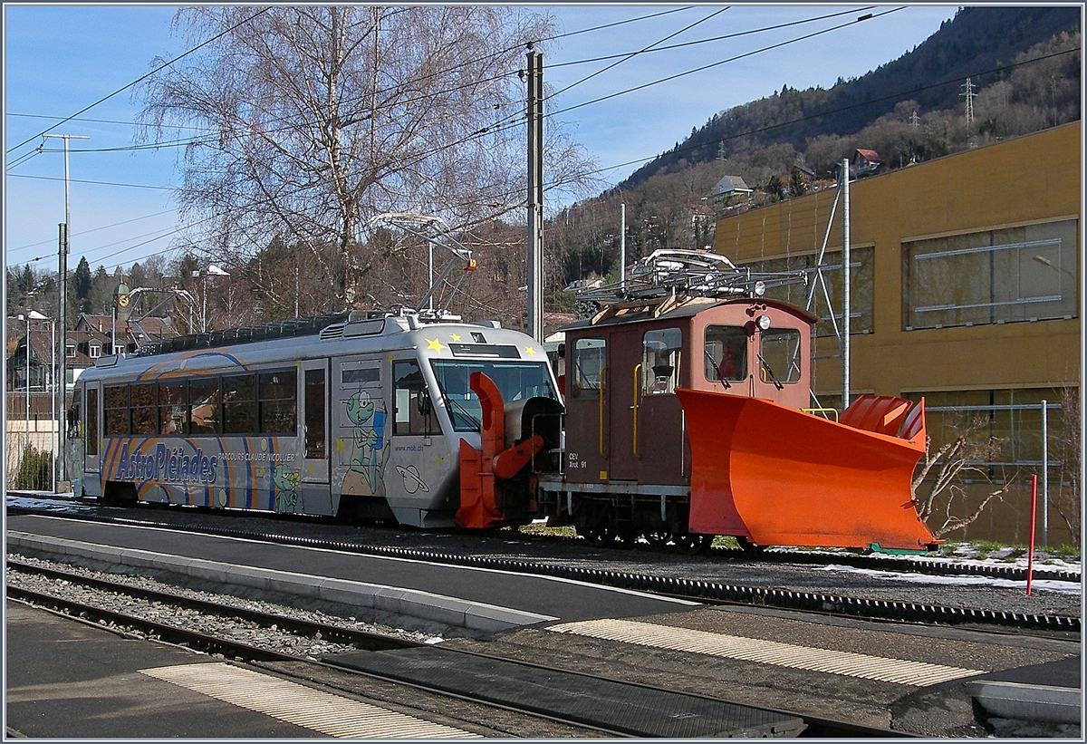 CEV MV Beh 2/4 72 and Xrot 91 in Blonay.
05.03.2018