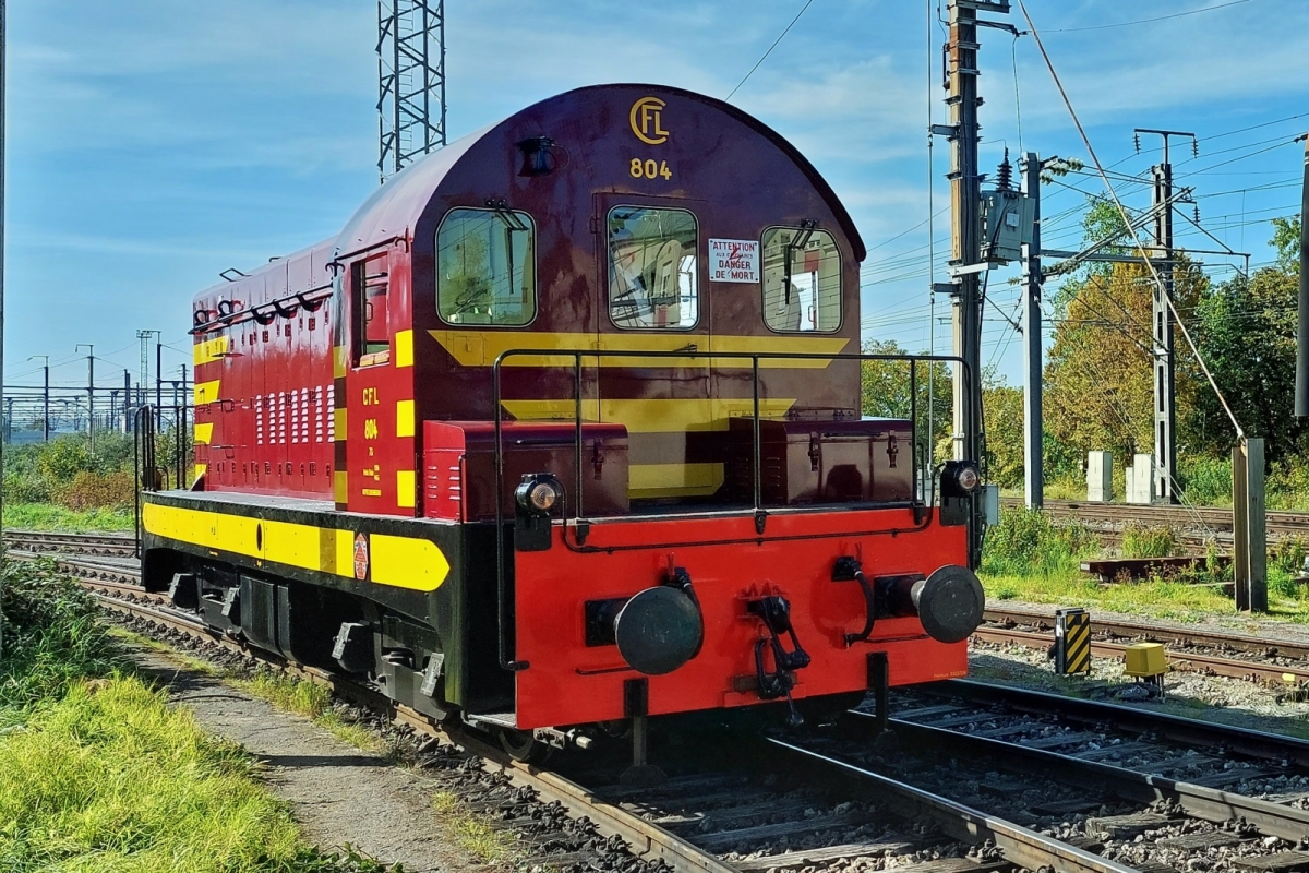 CFL locomotive 804 slowly approaches her train on the AMTF track in Petange. October.01.2023

