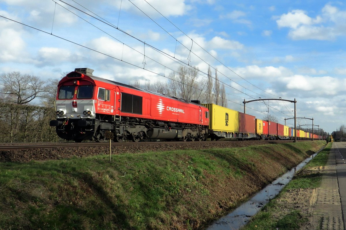 Crossrail DE 6314 hauls the Neuss-container shuttle train through Boxtel on 23 February 2021.