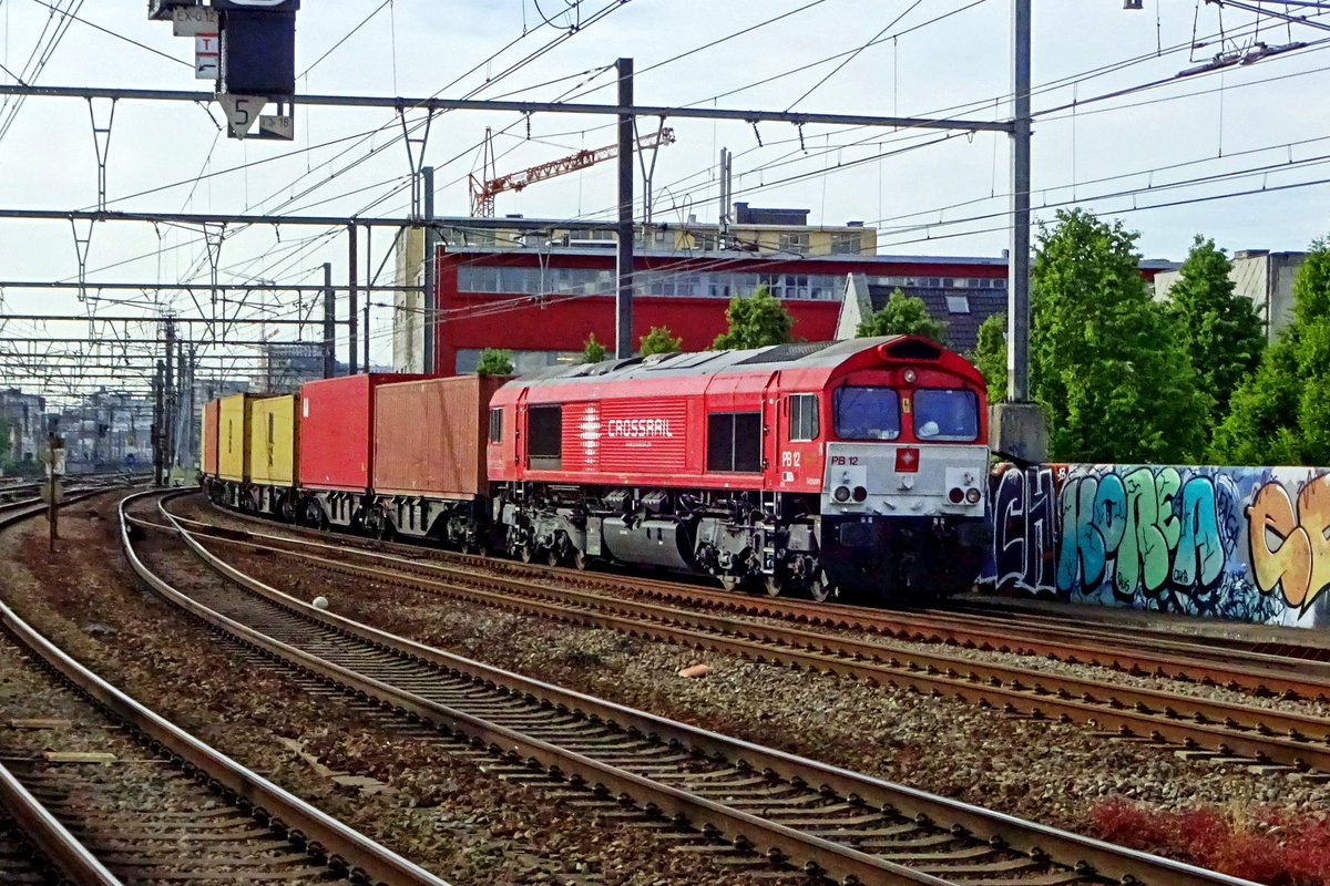 CrossRail PB12 hauls a container train through Antwerpen-Berchem on 22 May 2019.