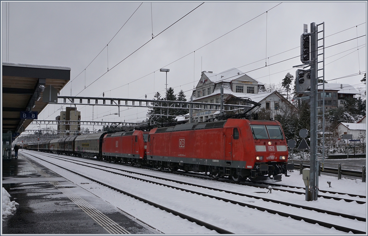 DB 185 with a Carog train in Arth Goldau.
05.01.2017