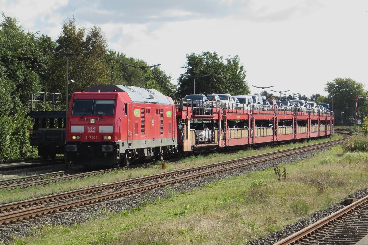 DB 245 027 hauls a Sylt-Shuttle car carrying train out of Niebüll on 20 September 2022.