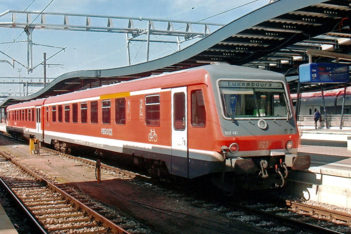 DB 628/928
 491 stands in Luxembourg gare on 8 June 2015.