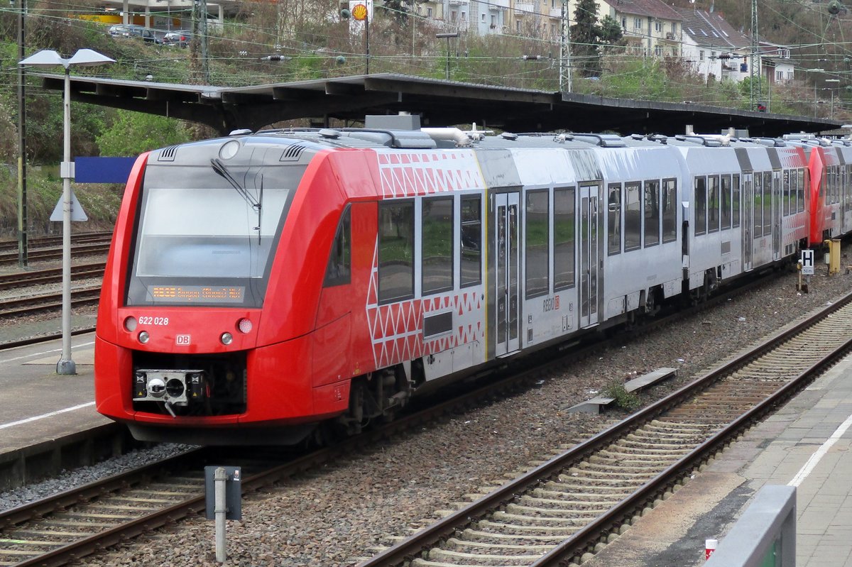 DB Regio SüdWest 622 028 stands in Bingen (Rhein) on 28 March 2017.