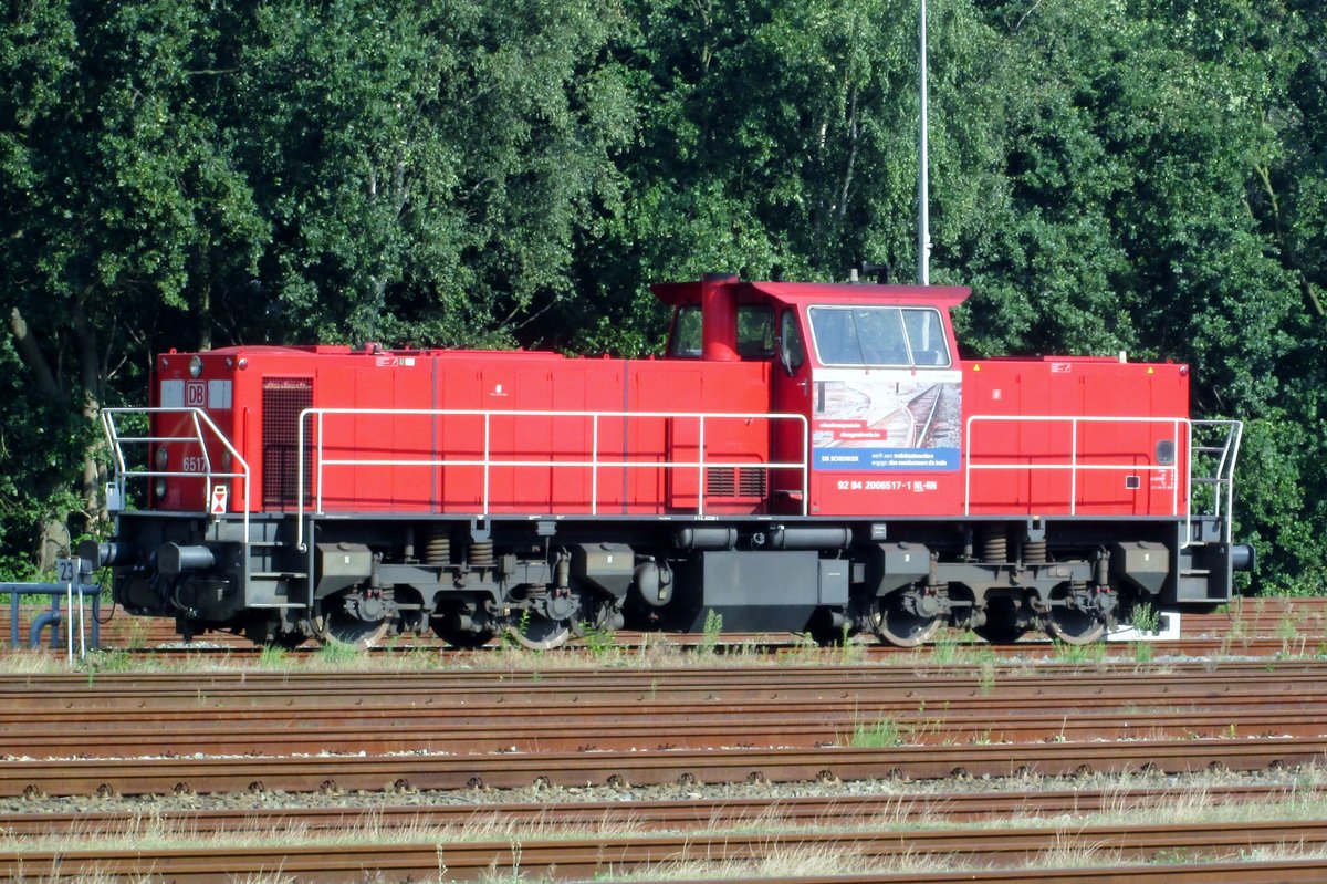 DBCNL 6517 stands on 21 May 2017 at Roosendaal.