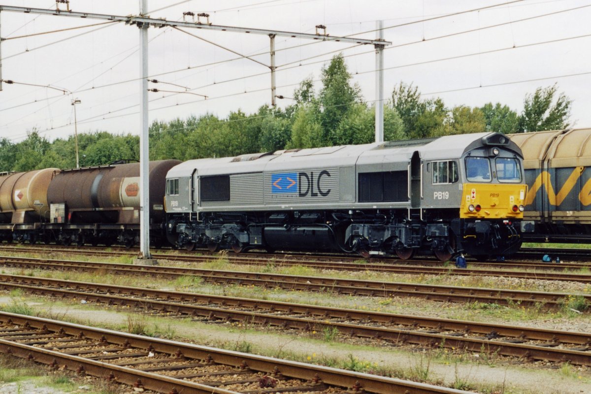 DLC PB19 stands in Roosendaal on 2 July 2004. At this stage, DLC was being taken over by Crossrail.