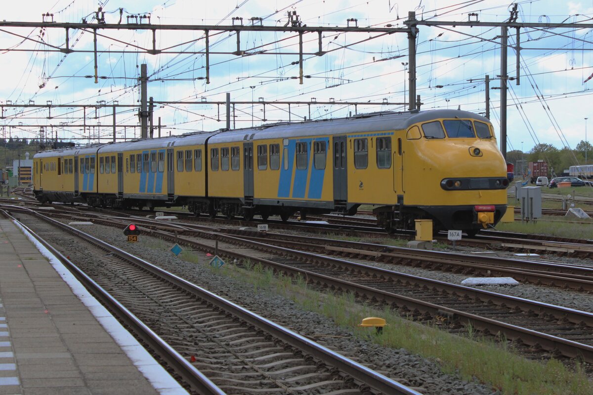 DMU 151 exercises for an outoing on King's Day 27 April 2024 at Amersfoort on 21 April 2024.