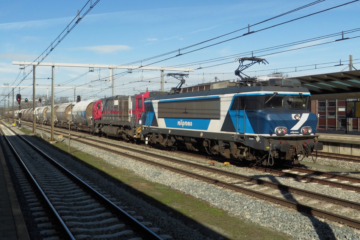 Dolime train with 101001 (ex RailPromo) at the reins thunders through Boxtel on 24 February 2021.