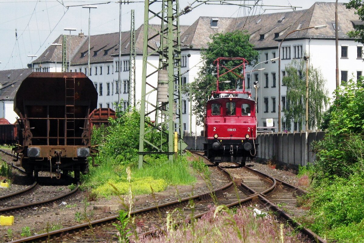 E69 03 offered cab rides at the DB-Museum in Koblenz-Lützel on 2 June 2012.