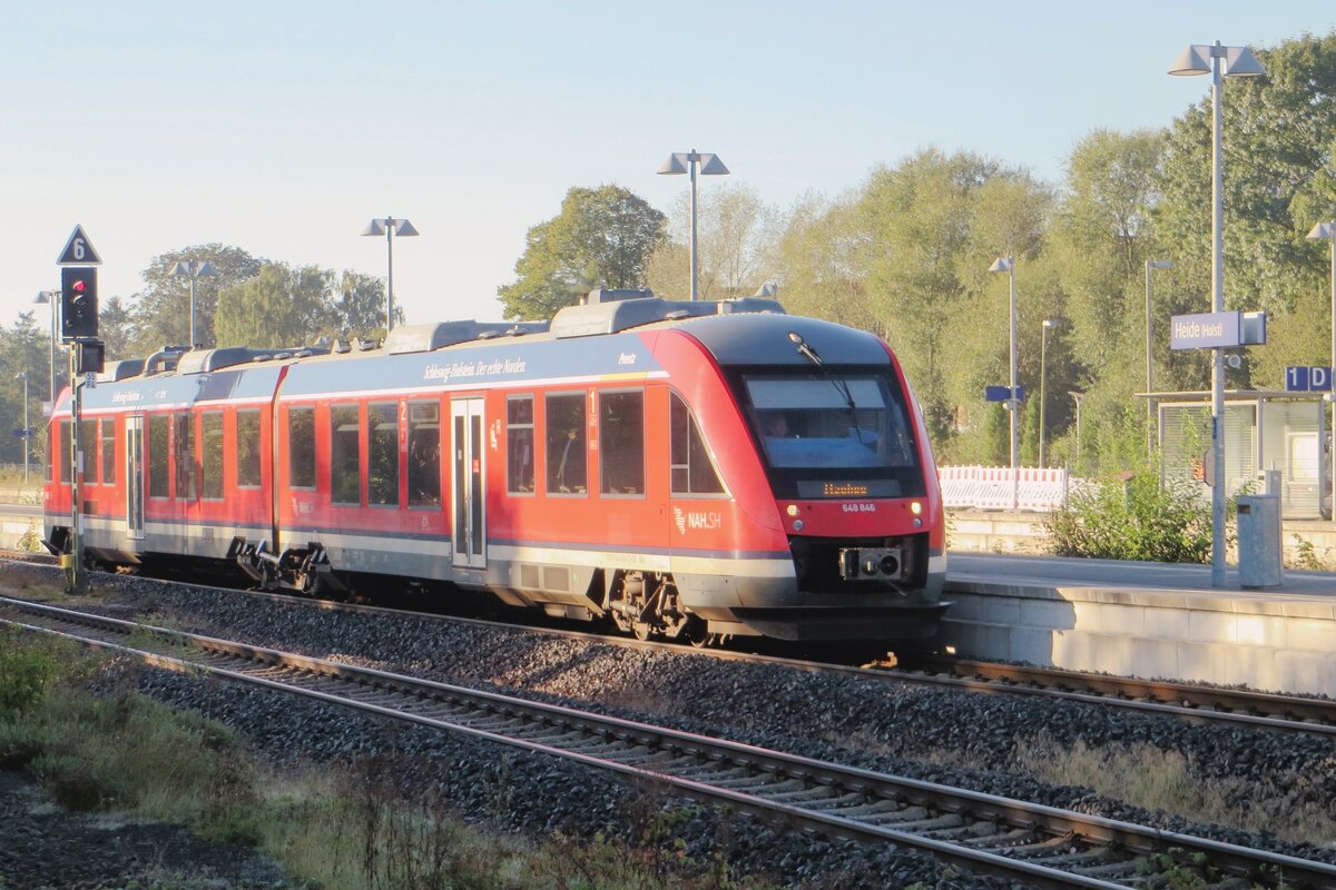 Early in the morning of 21 september 2022 DB 648 846 stands at Heide (Holst). 