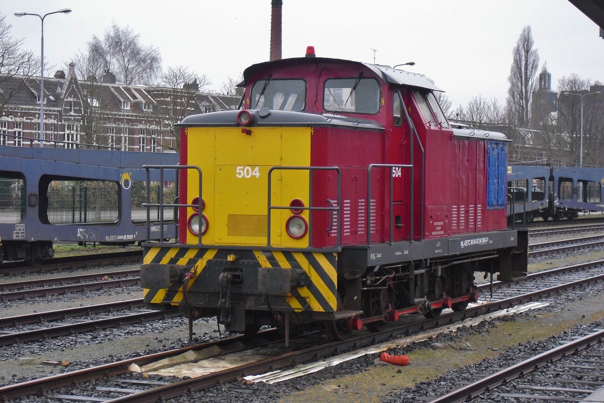 EETC 504 runs light at 's-Hertogenbosch on 4 March 2012.