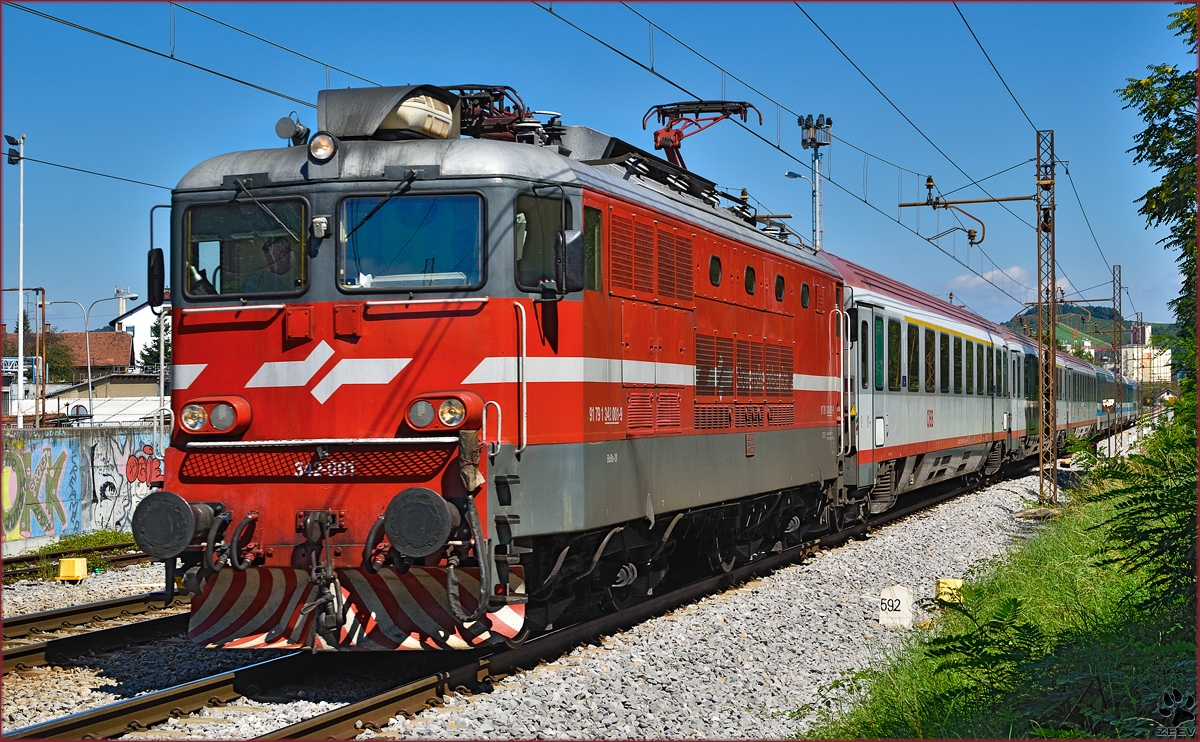 Electric loc 342-001 pull EC151 'Emona' through Maribor-Tabor on the way to Ljubljana. /28.8.2014