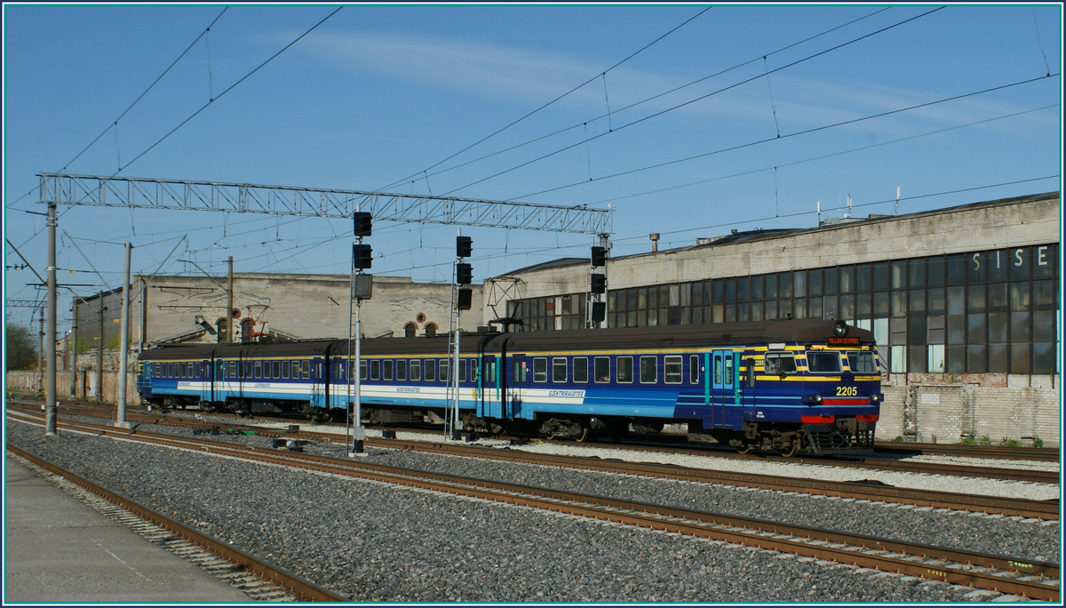 Elektriraudtee 2205 in Tallinn.
09.05.2012