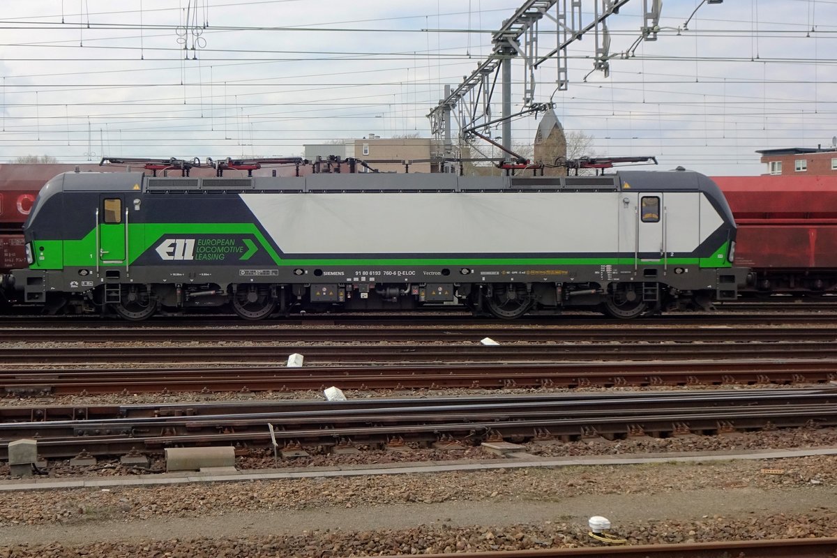 ELL 193 760 stands at Venlo on 8 April 2021.
