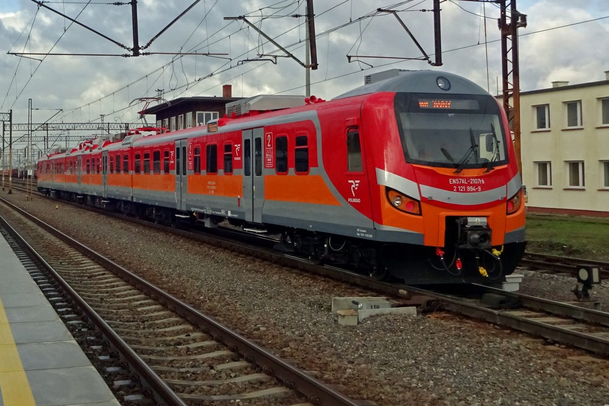 EN57AL-2107 leaves Rzepin on 25 February 2020.