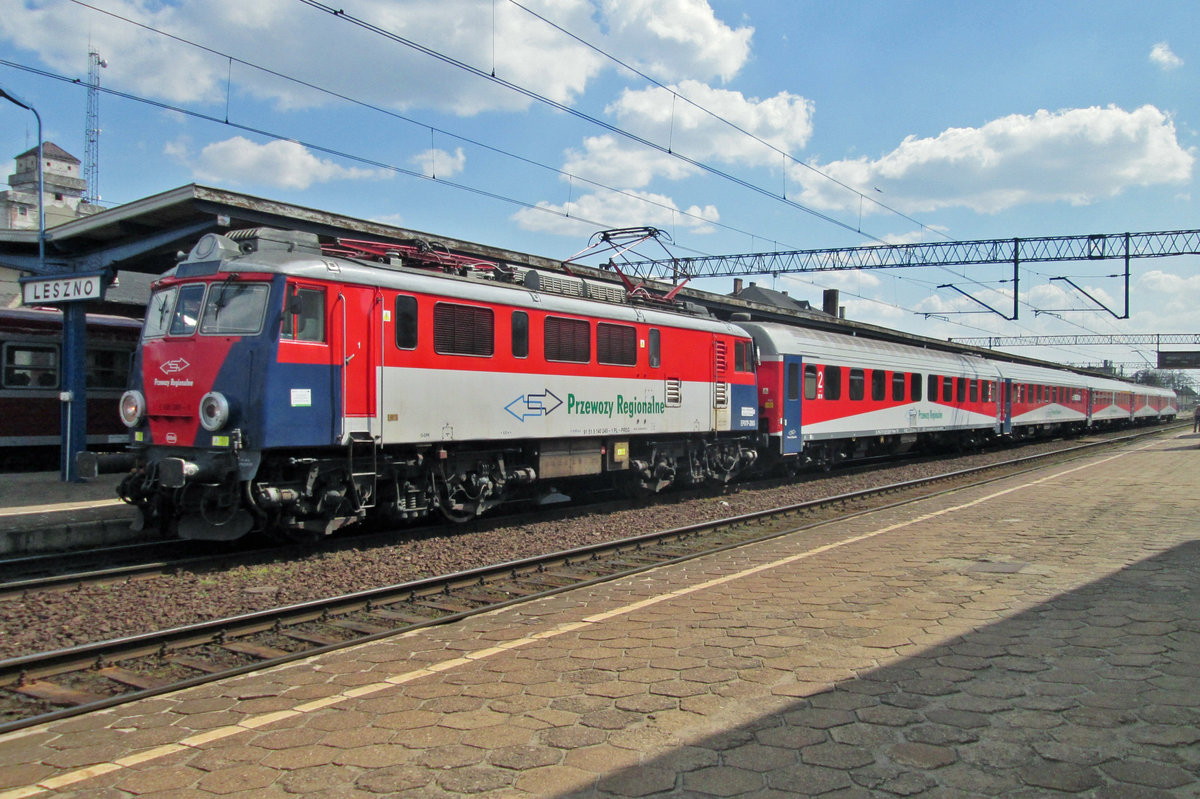 EP07P-2005 calls with a Wroclaw--Poznan PolRegio at Leszno on 29 April 2016.