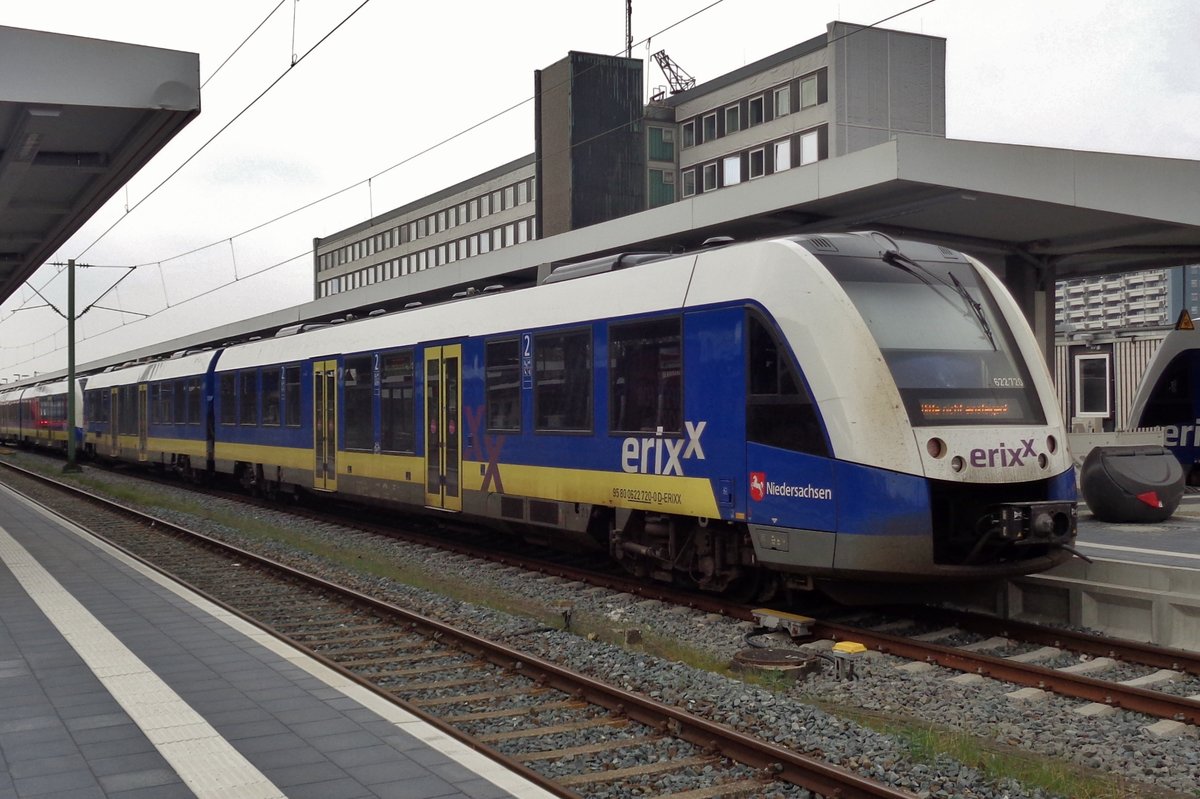 Erixx 622 720 stands in Braunschweig Hbf on 10 April 2017.