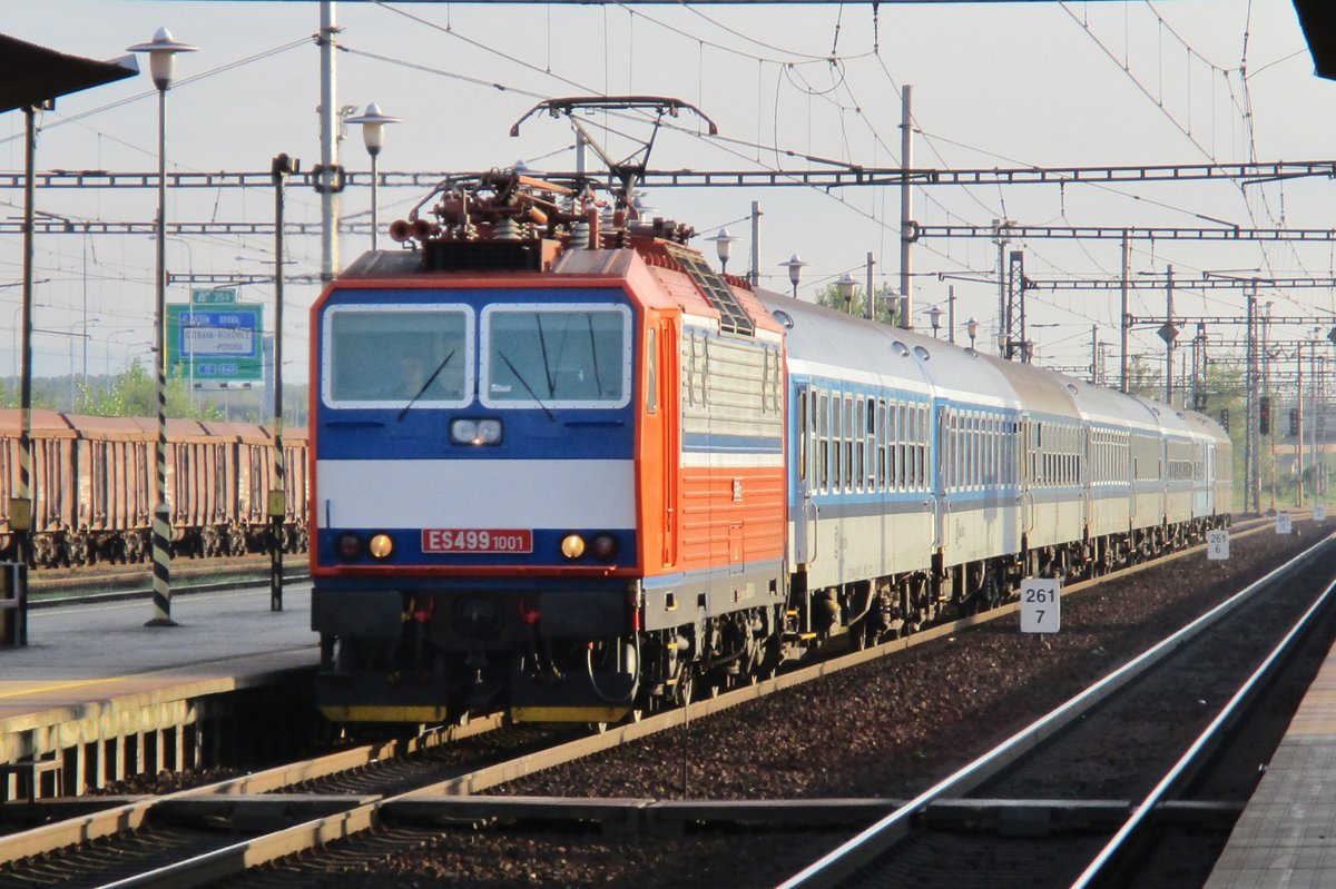 ES 499-1001 enters Ostrava-Svinov on 13 September 2018.