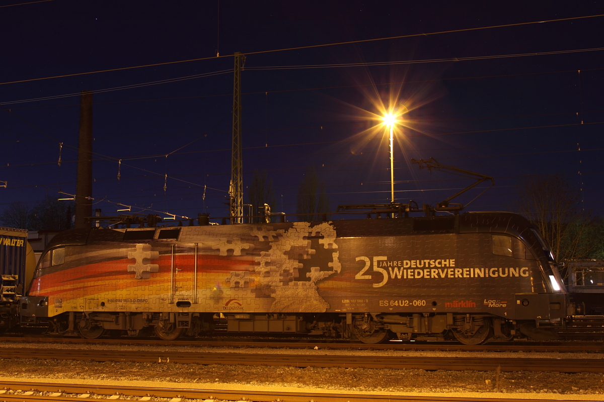 ES 64 U2-060 (182 560-3) from TXL in Lichtenfels on 10/03/2017.