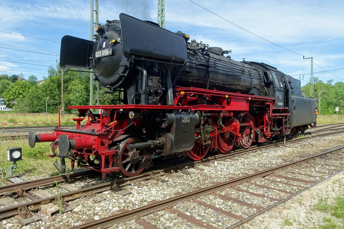 EuroVapor's 23 058 stands at Amstettem (Württemberg) on 9 July 2022.