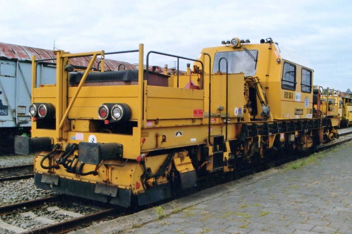 EVM-38B stands on 10 September 2010 sidelined at Lier.