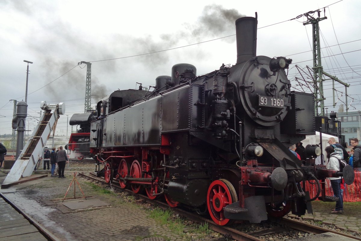 Ex-BBÖ 93 1360 stands in Dresden-Altstadt on 7 April 2018.