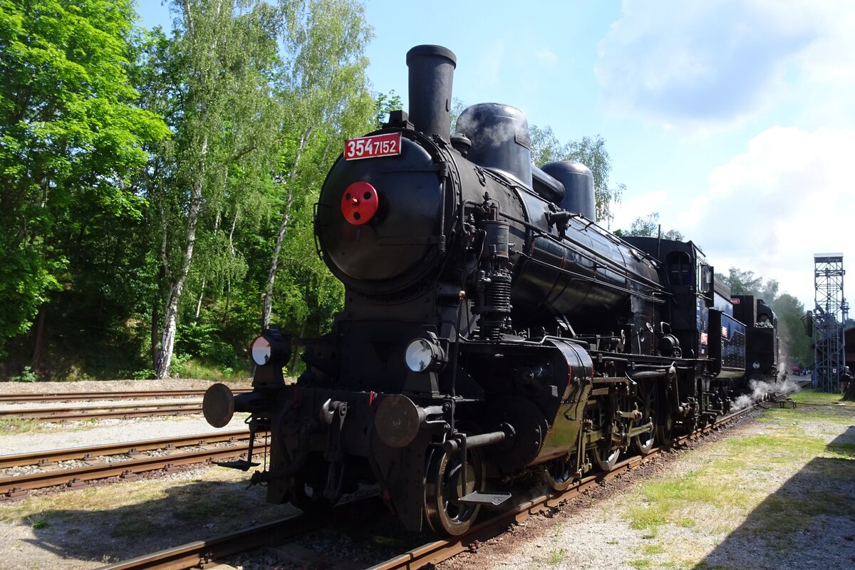 Ex-CSD 354.7152 bunkers fresh coal and water on 11 June 2022 in the CD Railway Museum of Luzna u Rakovnika.