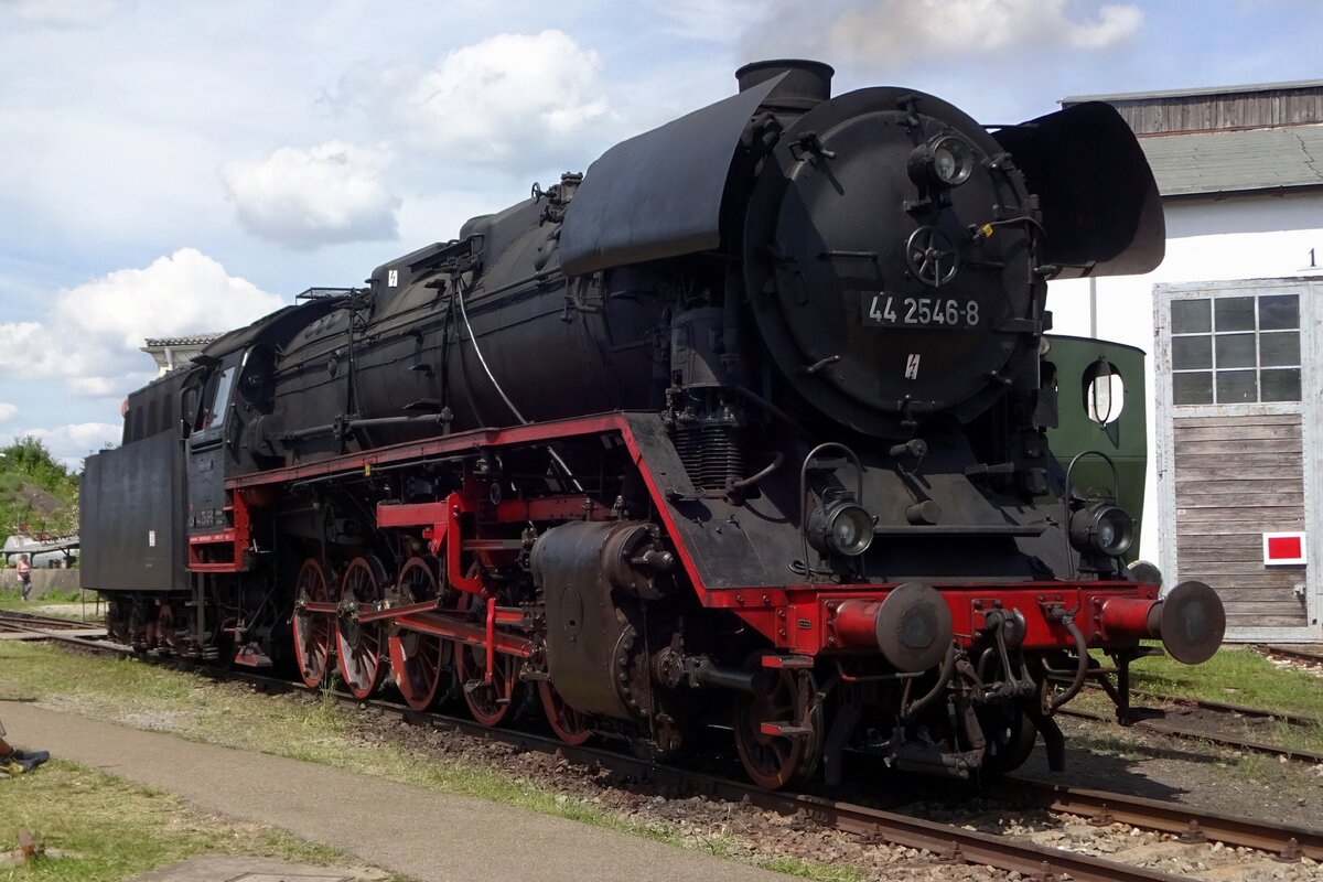 Ex-DB 44 2546 gets photographed at the BEM in Nördlingen on 1 June 2019.