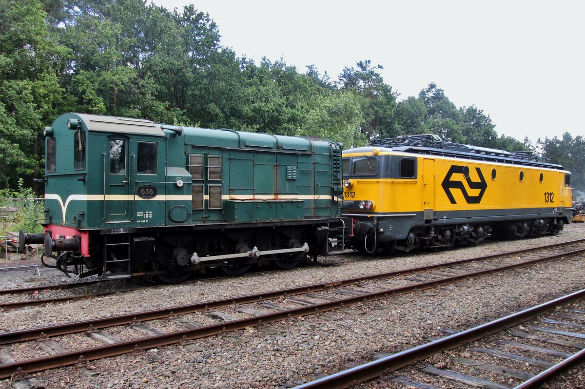 Ex-NS 636 stands at Loenen on 6 September 2015.