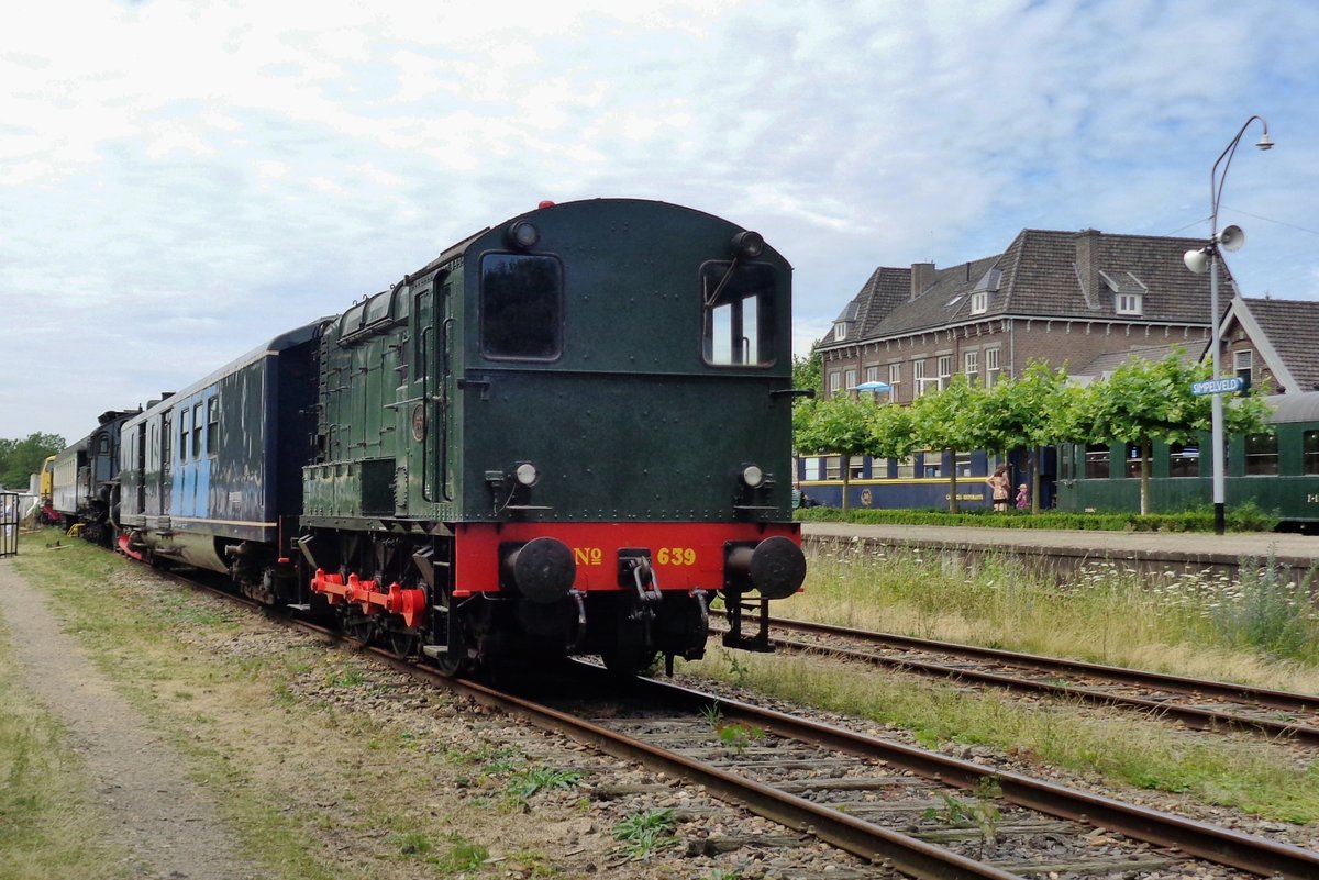 Ex-NS 639 stands on 8 July 2017 at Simpelveld during the Steam Weekend of the ZLSM.