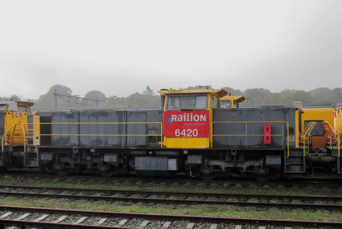 Ex-NS 6420 stands sidelined in Amersfoort on a rainy 14 October 2014.