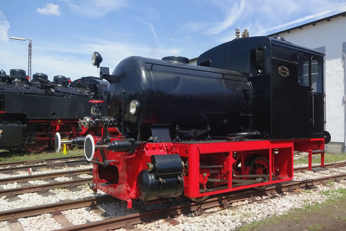 Fireless loco 6601 stands at the loco shed in the BEM Nördlingen, 2 June 2019.
