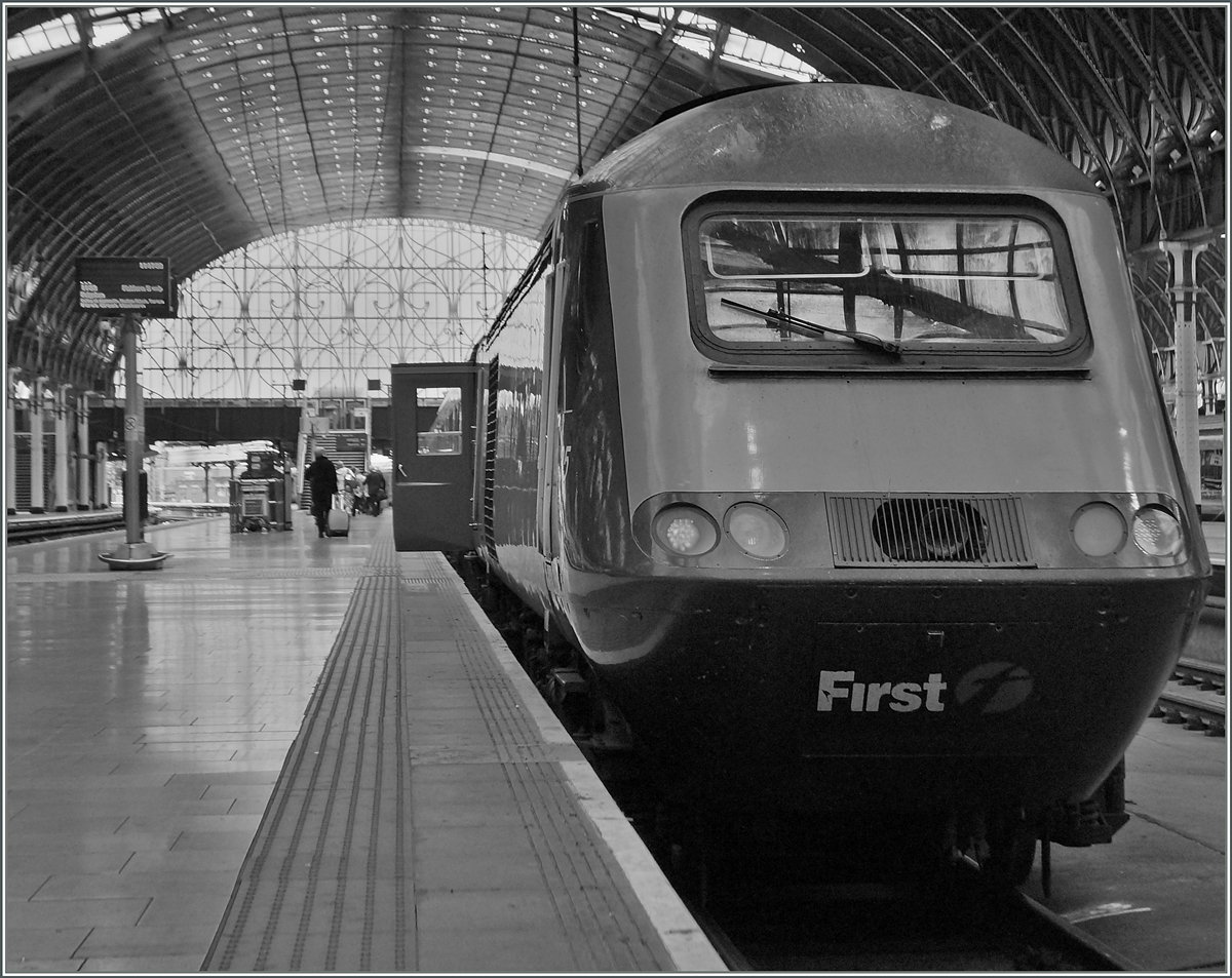 First Great Western Class 43 HST to Paigton in London Paddington. 11.05.2014