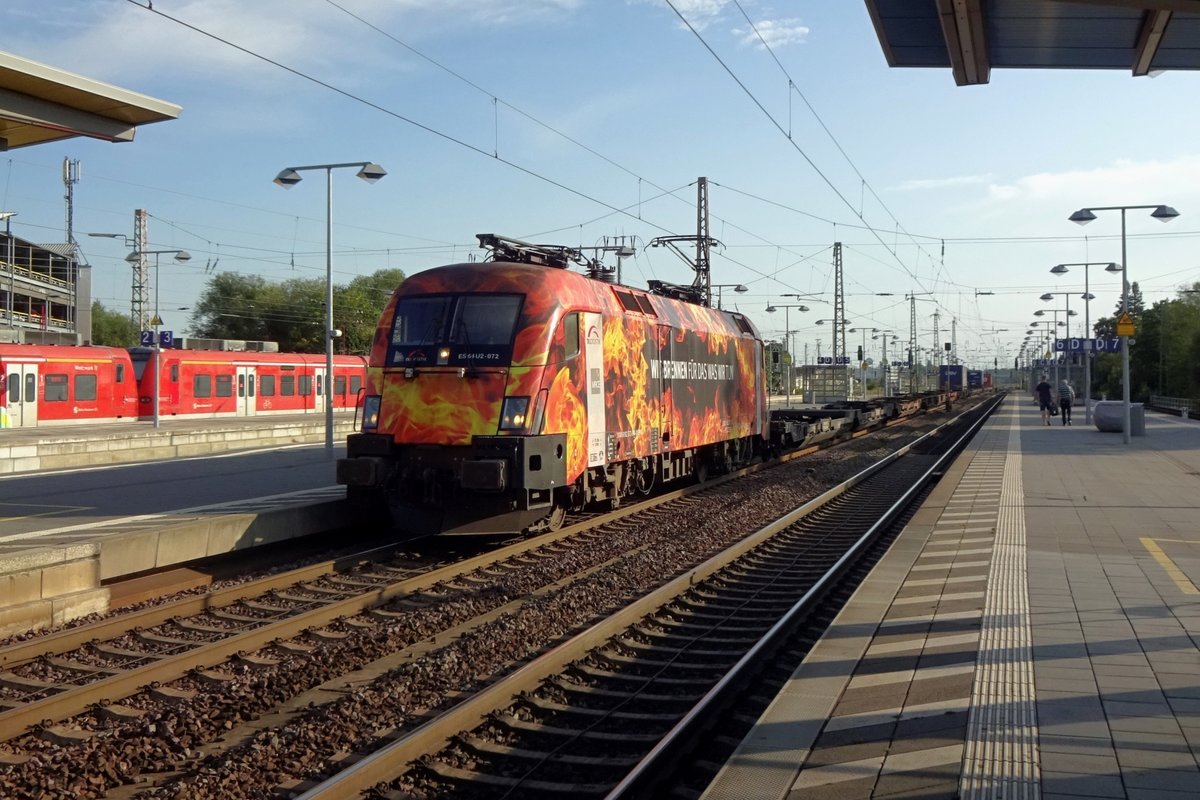 Firy TX Log U2-072 speeds through Celle on 15 September 2020.