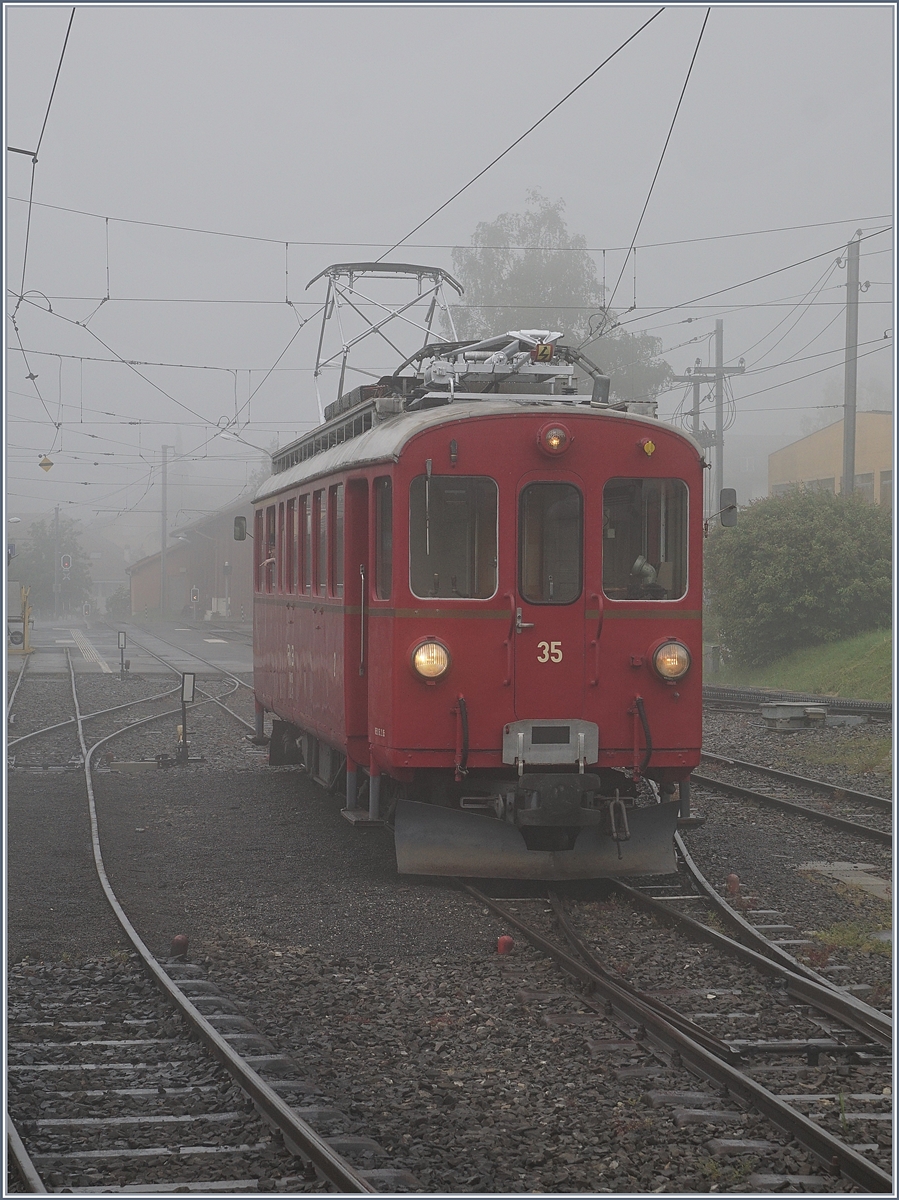 Fogg in Blonay with the Blonay-Chamby ABe 4/4 35. 

09.06.2019