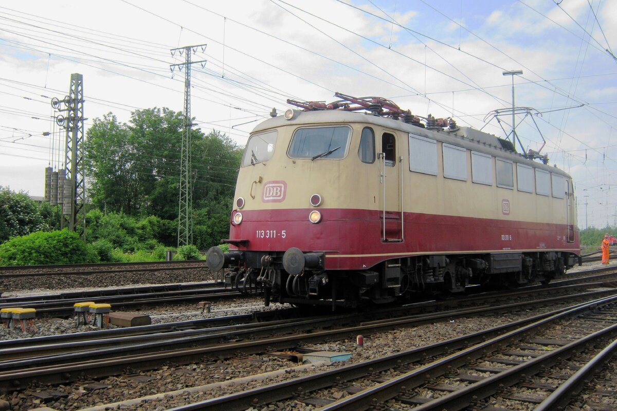 Former TEE locomotive 113 311 takes part in the loco parade at Koblenz-Lützel on 2 June 2012. DB Class 113 was a modification of the standard 110 design for faster passenger trains.