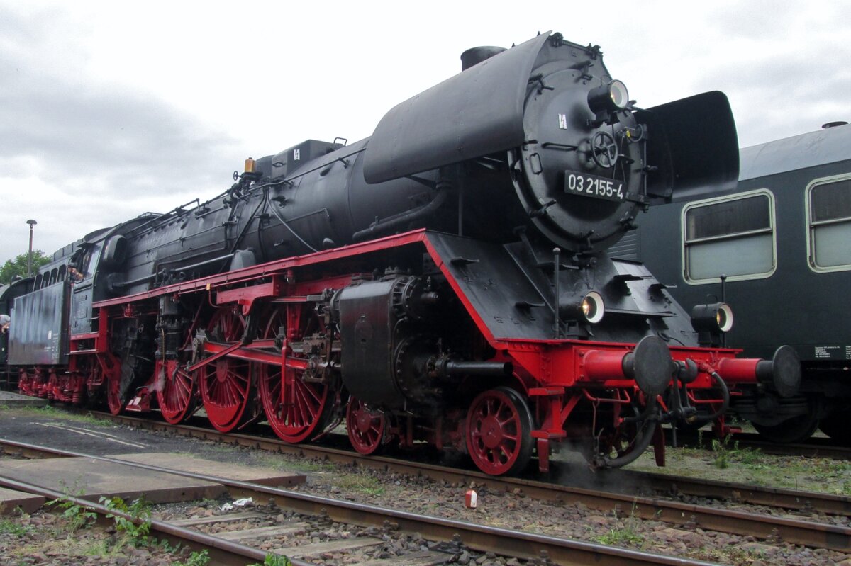 Frog's view on 03 2155 at Berlin-Schöneweide on 18 September 2016 during the open weekend of the Dampftradition Belrin.