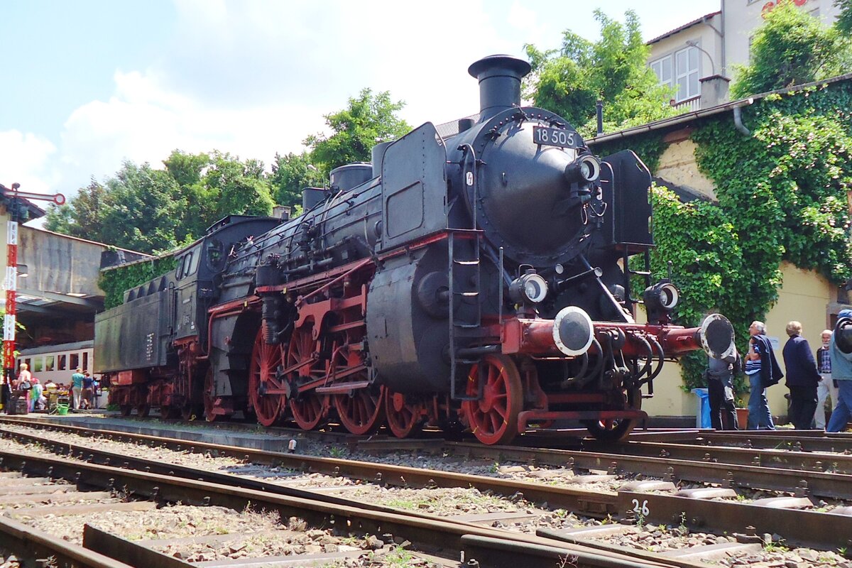 Frog's  view on 18 505 at the DGEG museum of Neustadt (weinstrasse) on 31 May 2014.