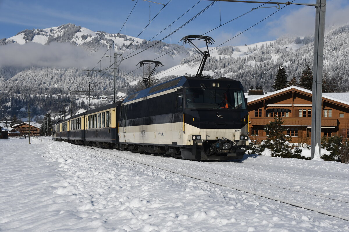 Ge 4/4 8004 Assurant un train Belle Époque 
Ici à Gstaad.
Prise le 16 janvier 2021

Ge 4/4 8004 Ensuring a Belle Époque train
Here in Gstaad.
Taken on January 16, 2021 



