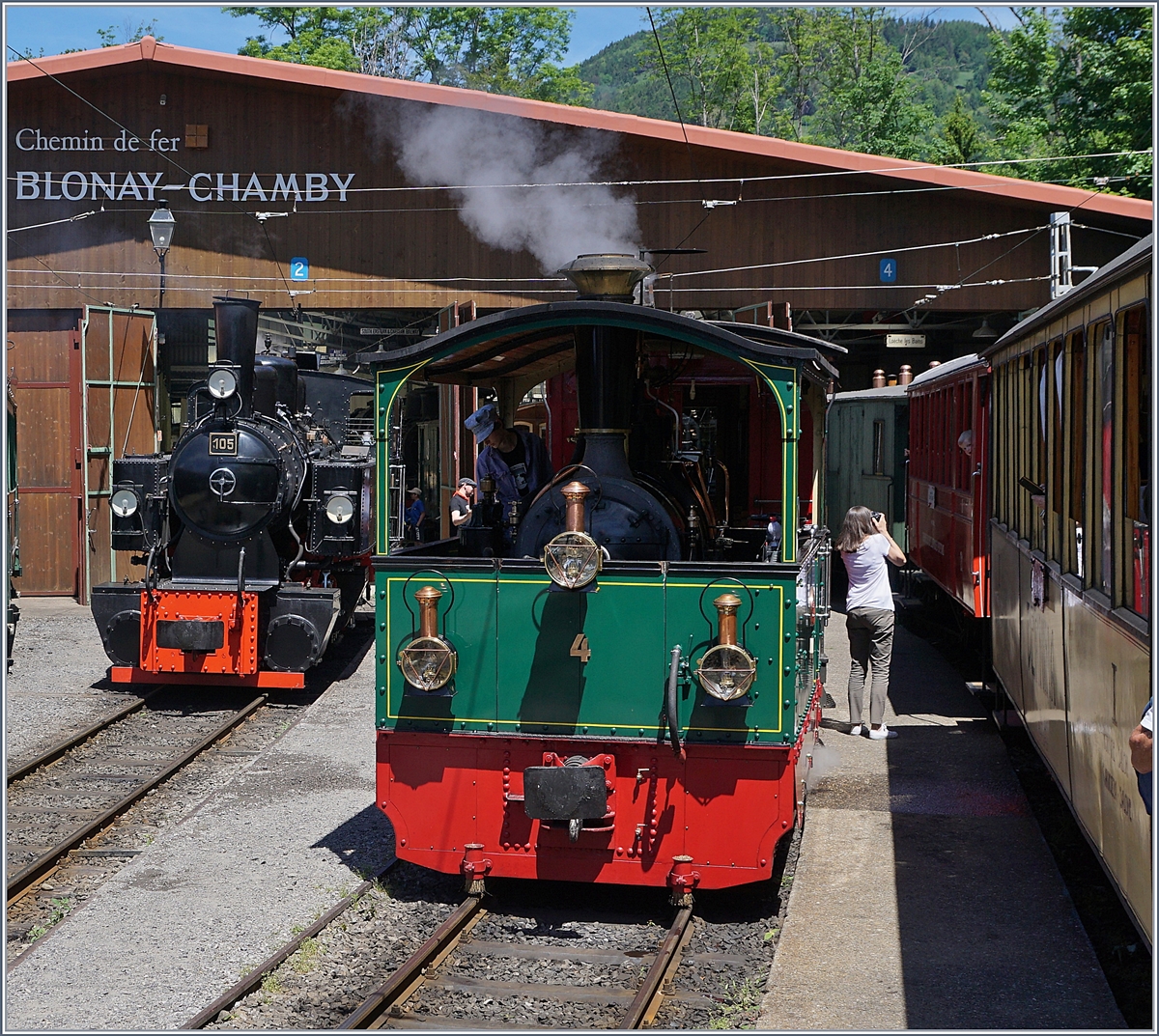 he Blonay Chamby G 2/2 FP 4 and G 2x 2/2 105 in Chaulin. 08.06.2019