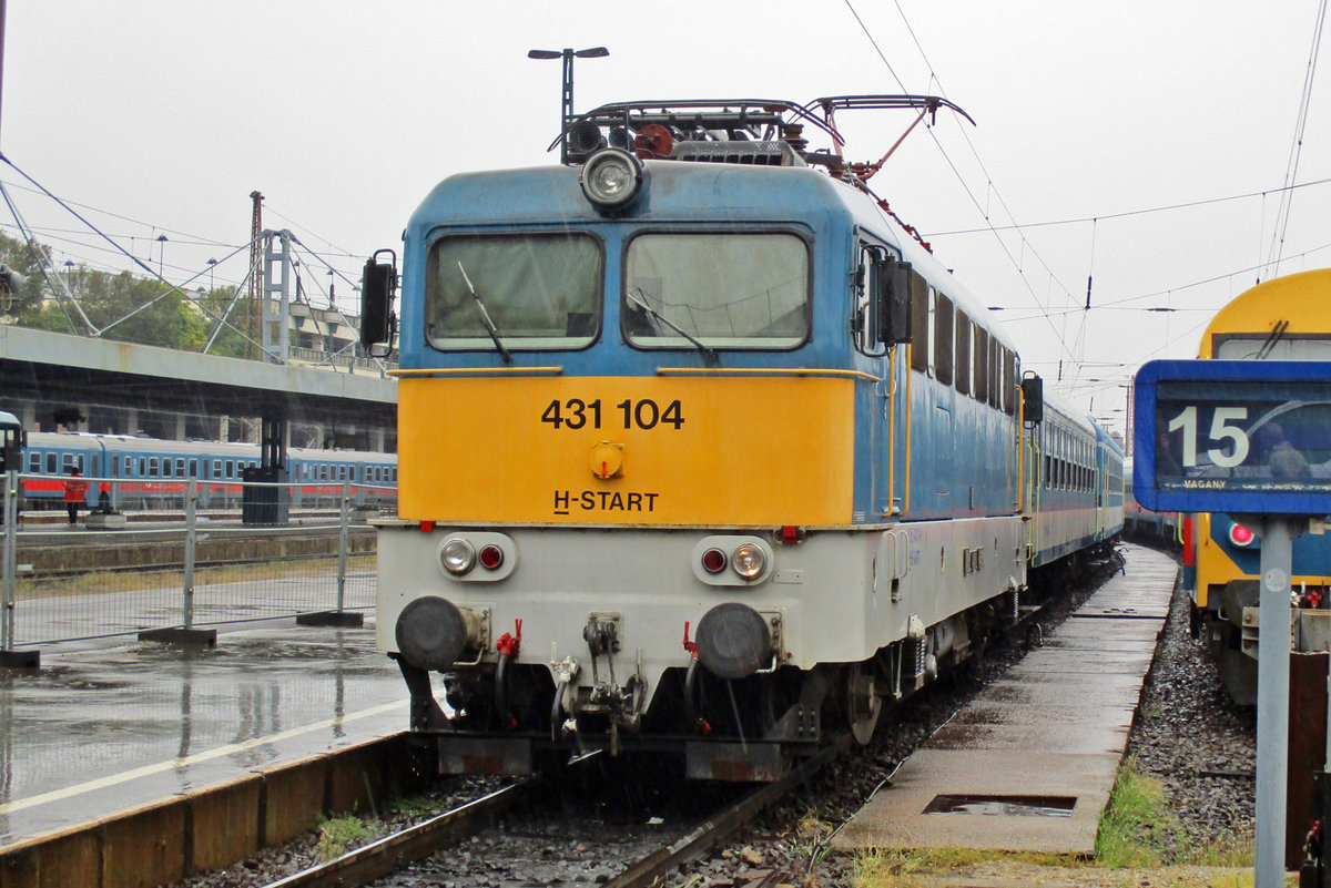 Head On! MAV 431 104 has just ended her journey from Szeghed on a rainy 6 September 2017.