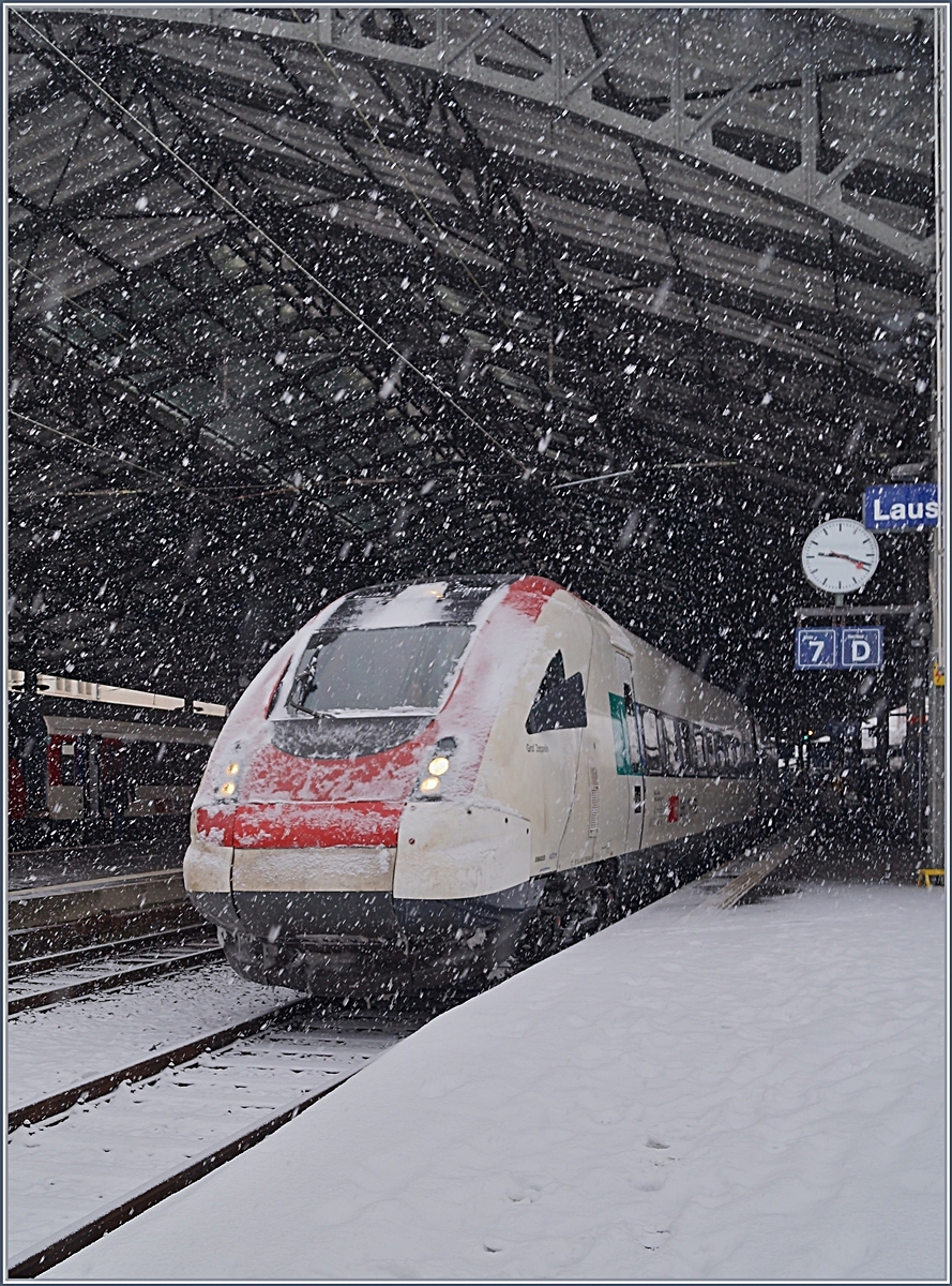 Heavy snow and a SBB INC in Lausanne.
01.03.2018