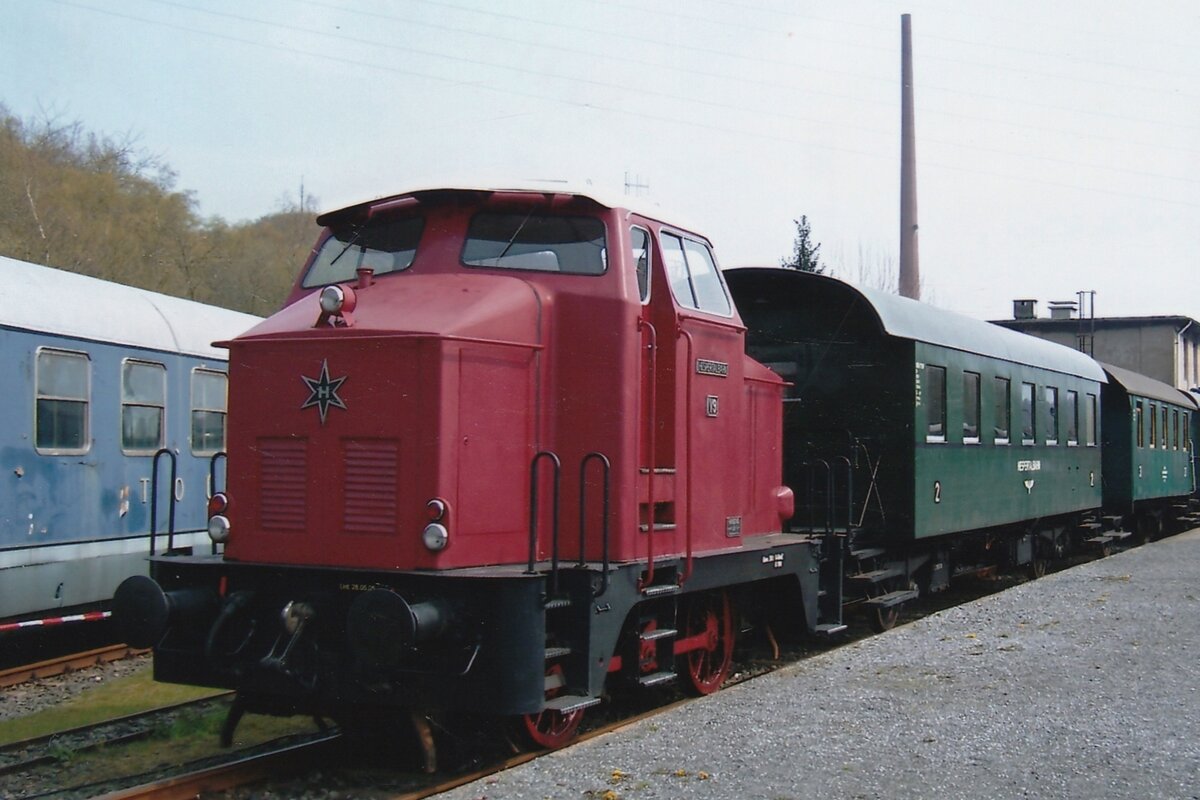 HesperTalbahn D-9 stands with old stock at the DGEG-Museum in Bochum-Dahlhausen on 17 April 2009.