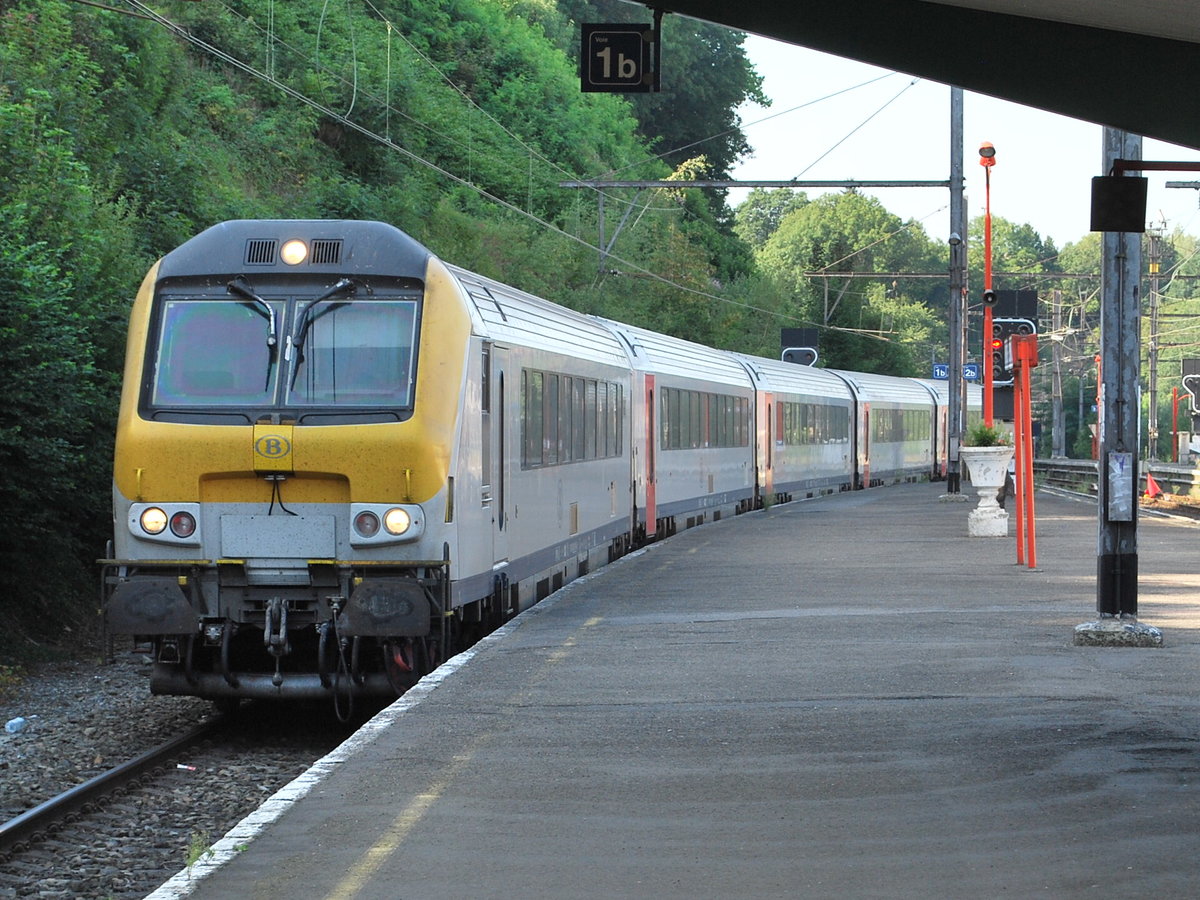 IC train to Eupen arriving on track 1 in Verviers-Central (during work in August 2015.)