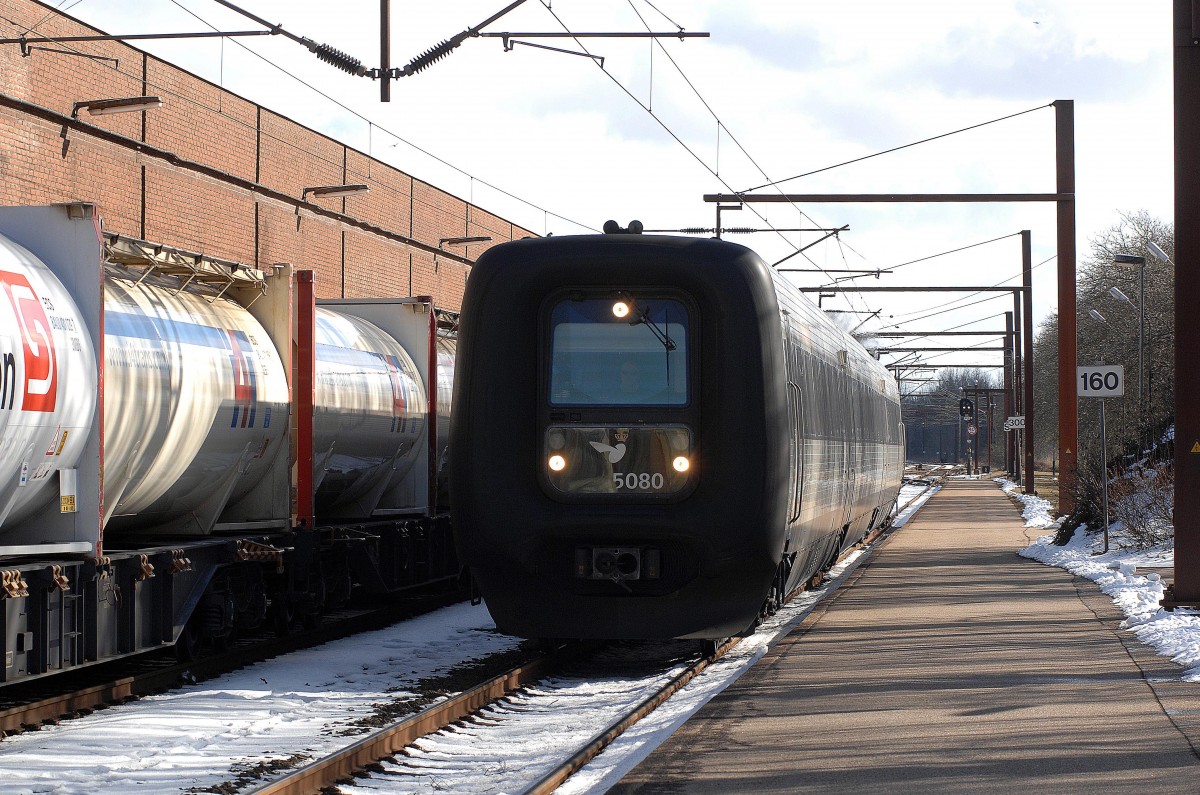 IC3 5080 at Padborg Station in Denmark. 3. March 2013.