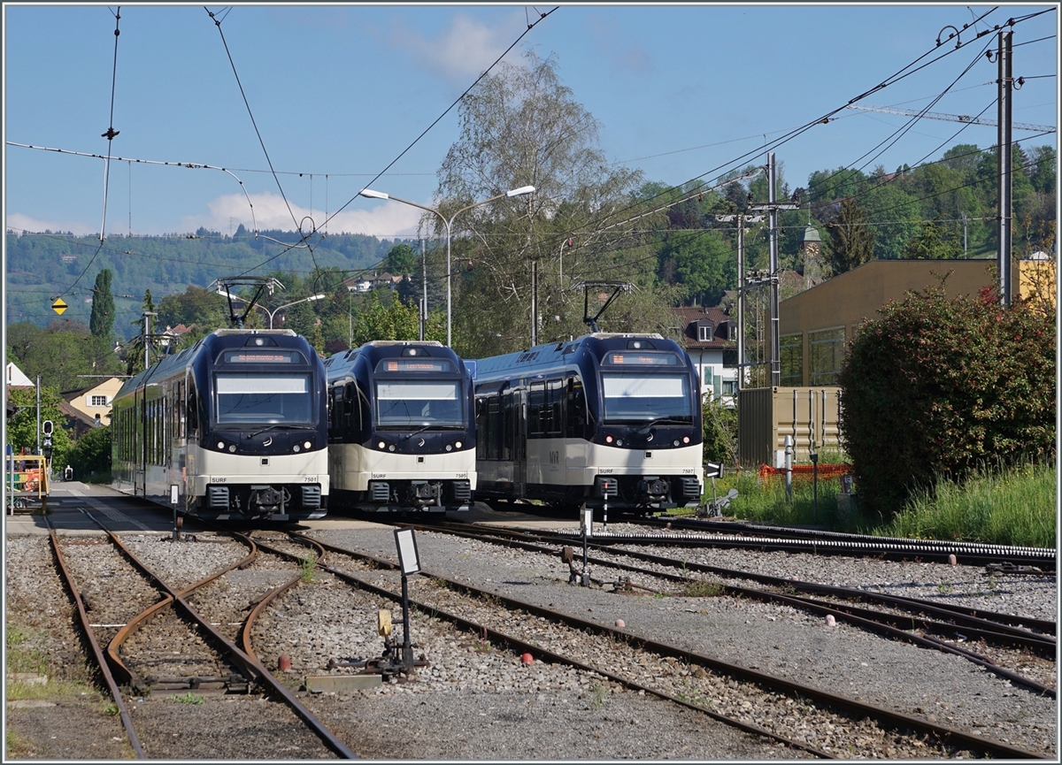 In Blonay the following are available for the next journey: CEV ABeh 2/6 7501, 7505 and 7507.

May 7, 2022