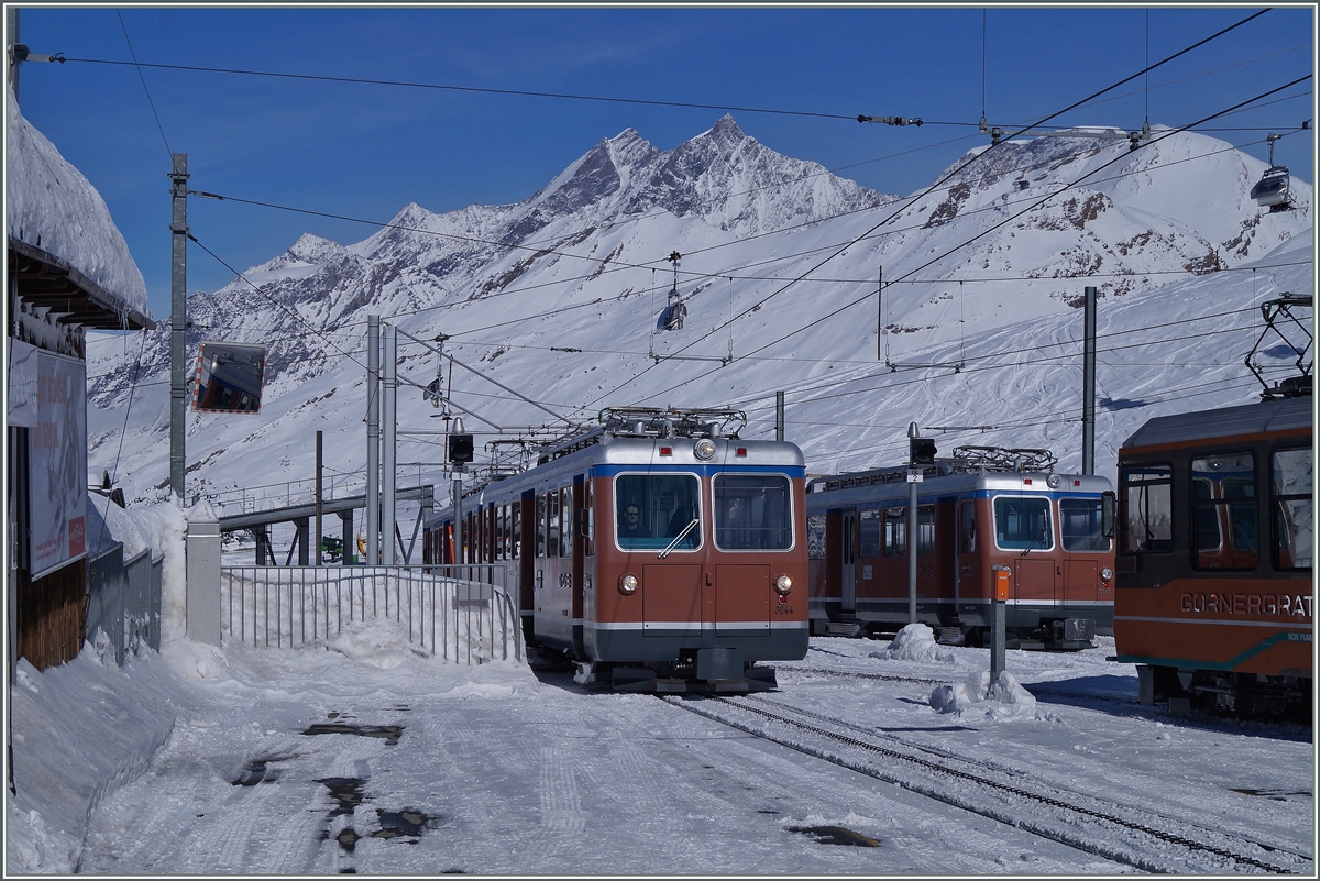 In the winter it is very busy at the Riffelberg Station.
27. 02.2014